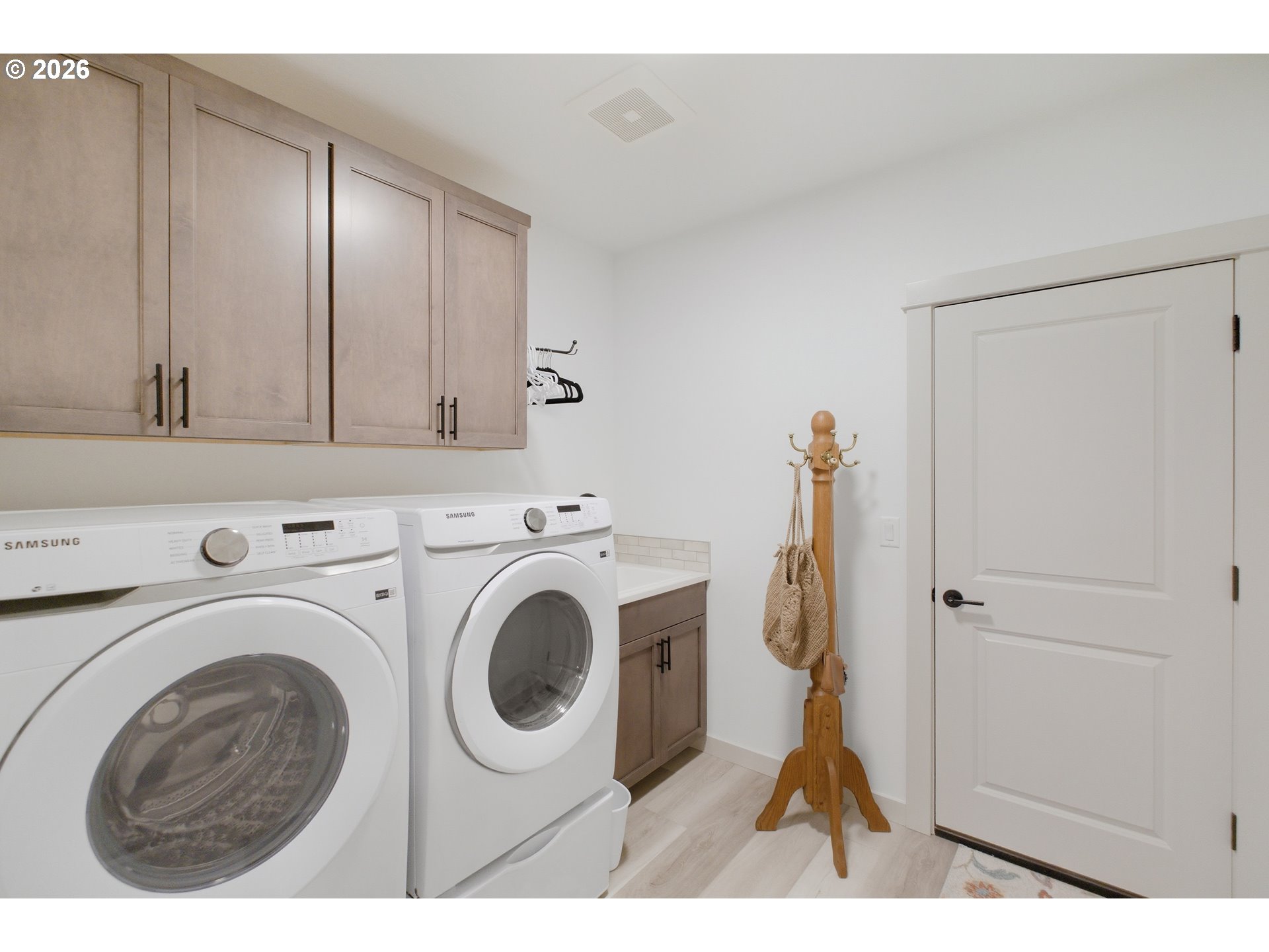 5021 Cedar View Drive Springfield, OR 97478 - Photo 37 of 43