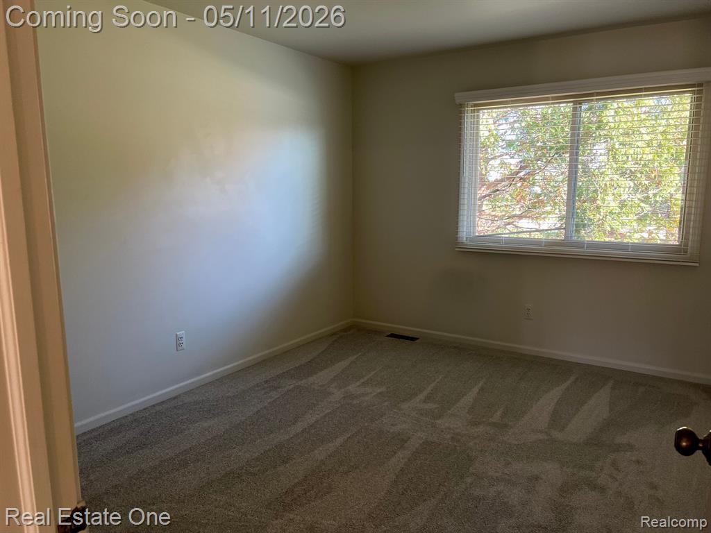1629 Glenbrooke Court Rochester Hills, MI 48307 - Photo 14 of 29