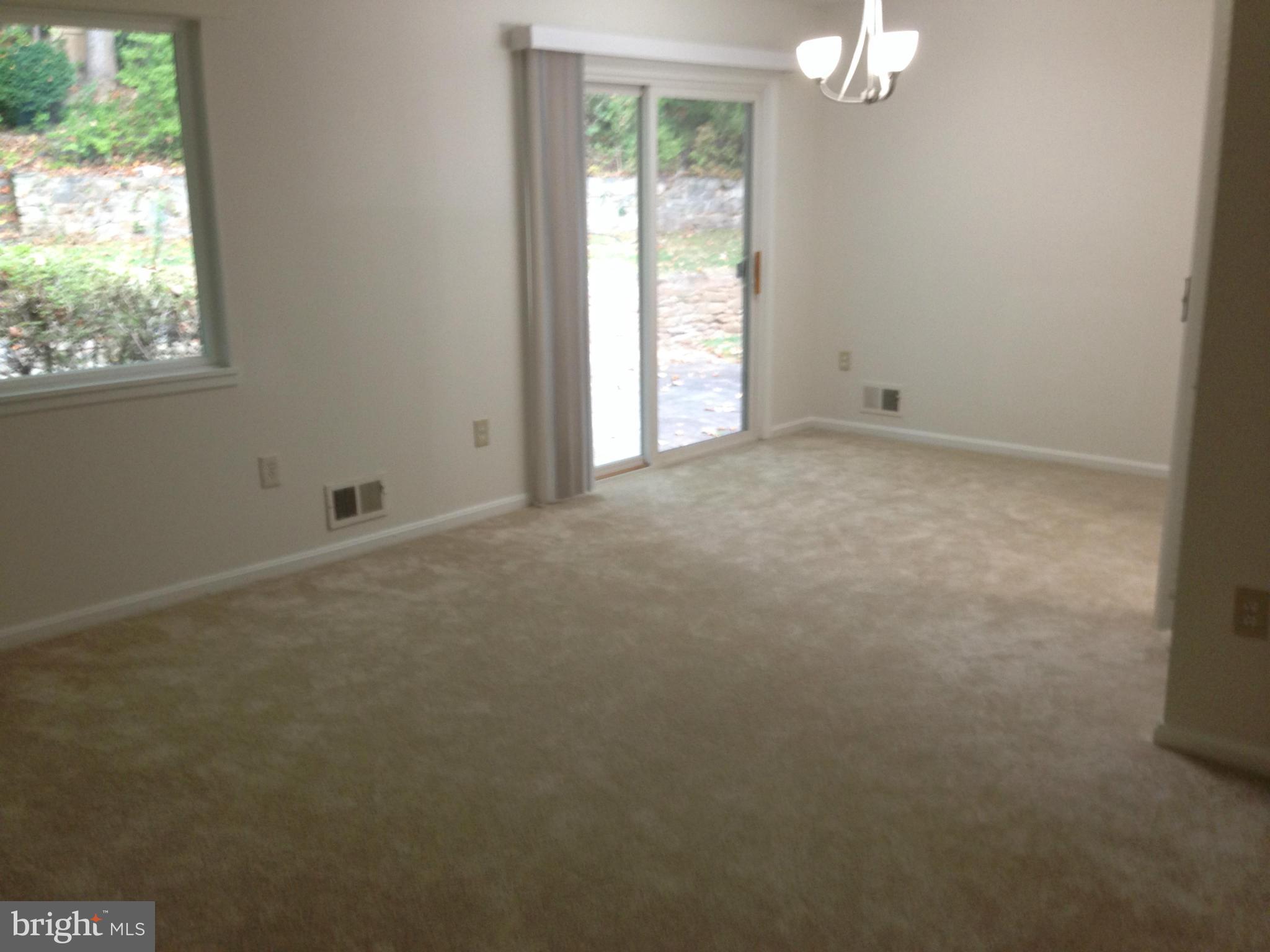 6 Winding Waye Court Silver Spring, MD 20902 - Photo 14 of 28 Dining Room
