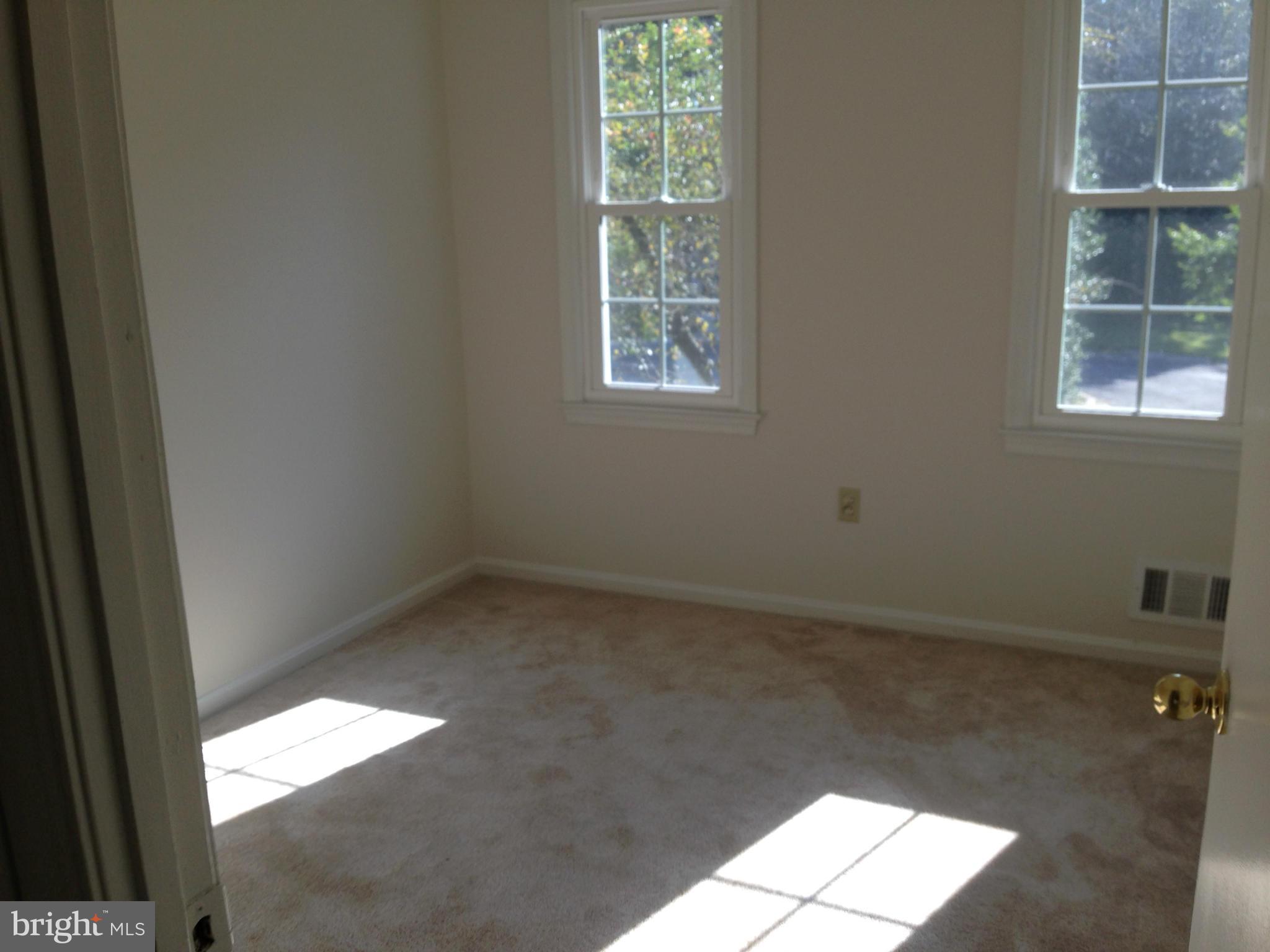6 Winding Waye Court Silver Spring, MD 20902 - Photo 23 of 28 Bedroom