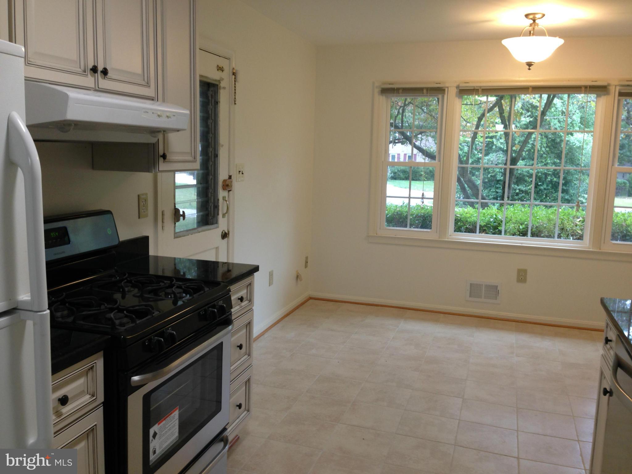 6 Winding Waye Court Silver Spring, MD 20902 - Photo 5 of 28 Kitchen