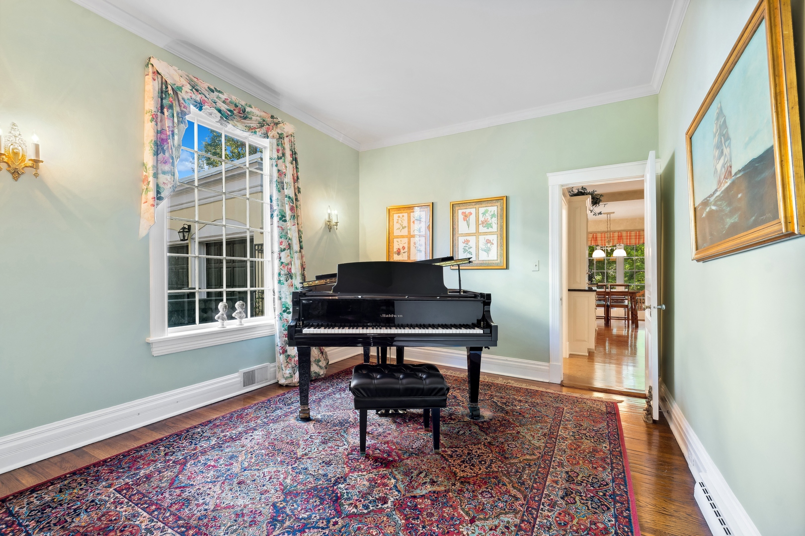 451 North Green Bay Road Lake Forest, IL 60045 - Photo 4 of 24 a living room with a couch and a window