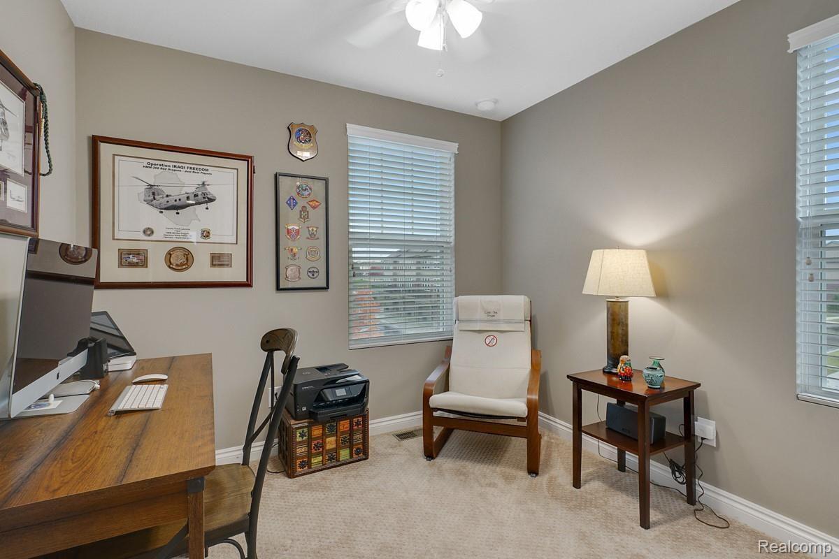 2666 Helmsdale Circle Rochester, MI 48307 - Photo 10 of 22 dsc01179-dsc01181.jpg