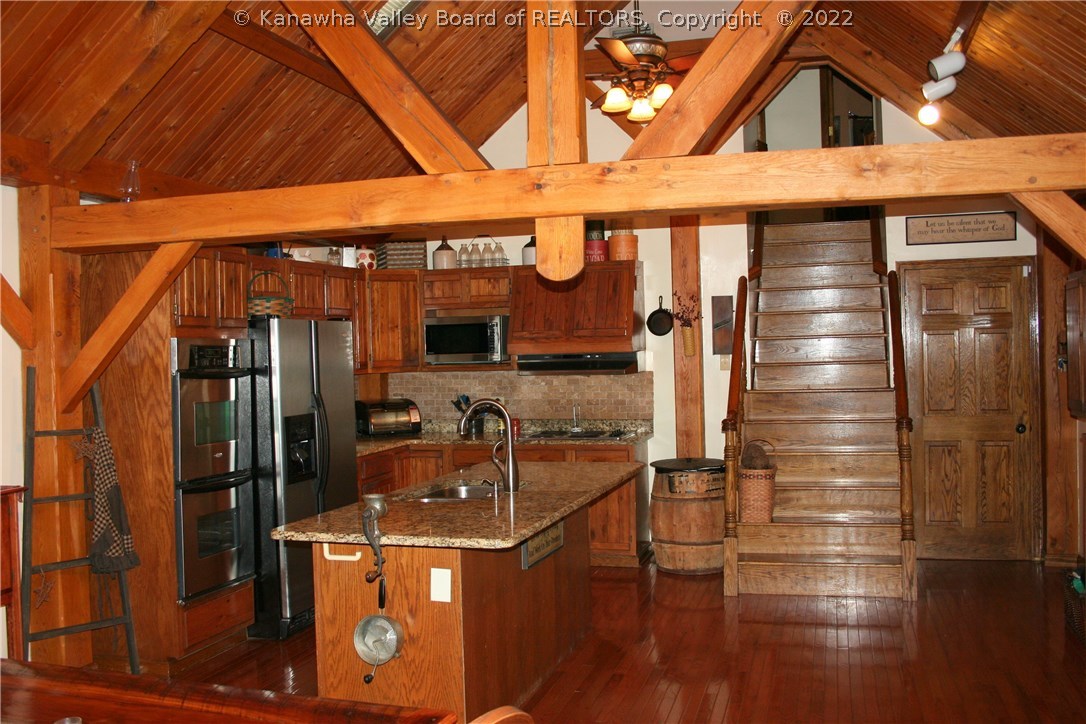 104 Country Road Charleston, WV 25313 - Photo 10 of 30 Gallery Image 10