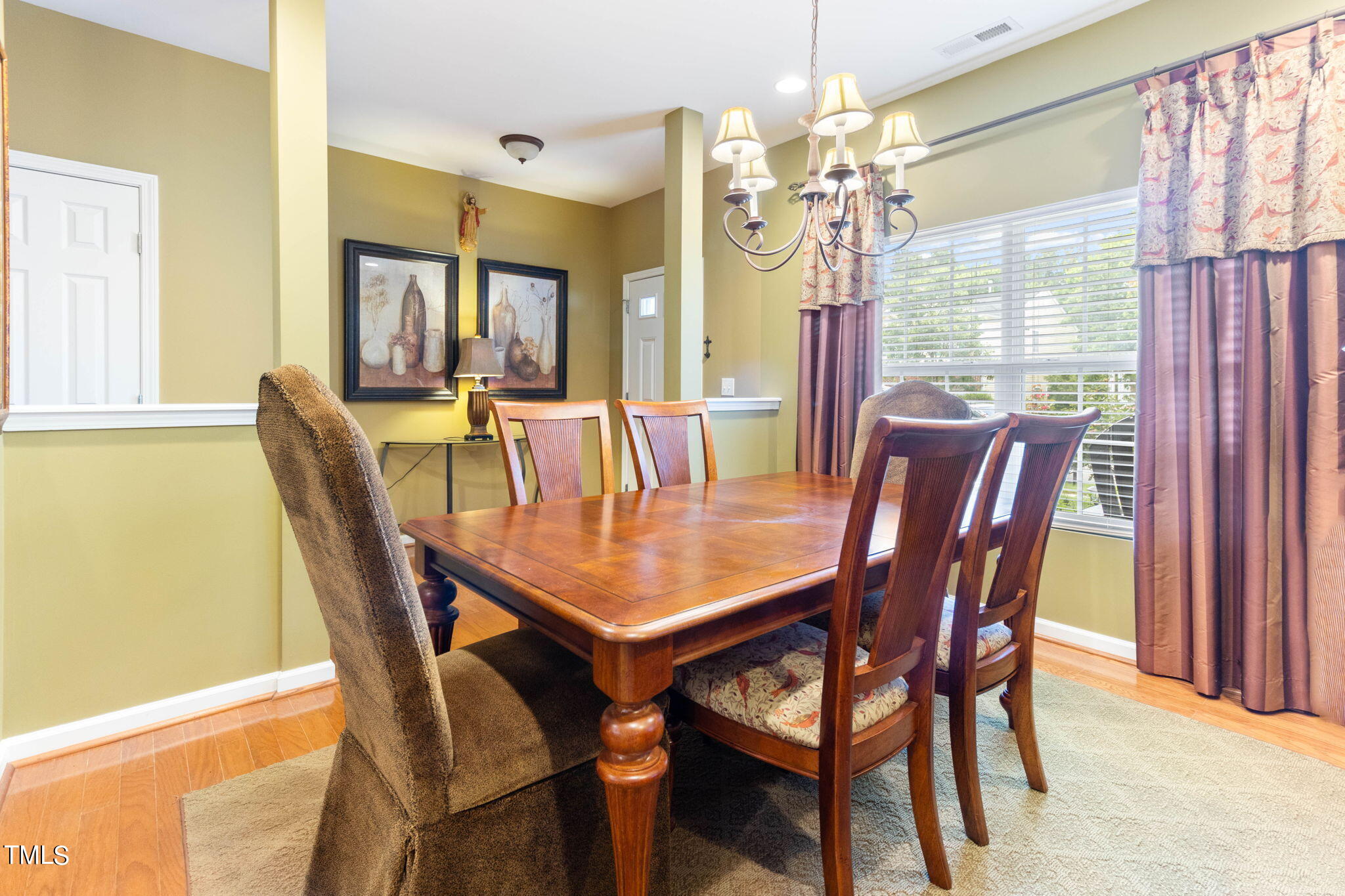 954 Spring Meadow Drive Durham, NC 27713 - Photo 5 of 47 26-web-or-mls-IMG_4530RE