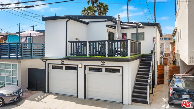 $2,179,000 | 108 Montreal Street, Playa del Rey, CA 90293