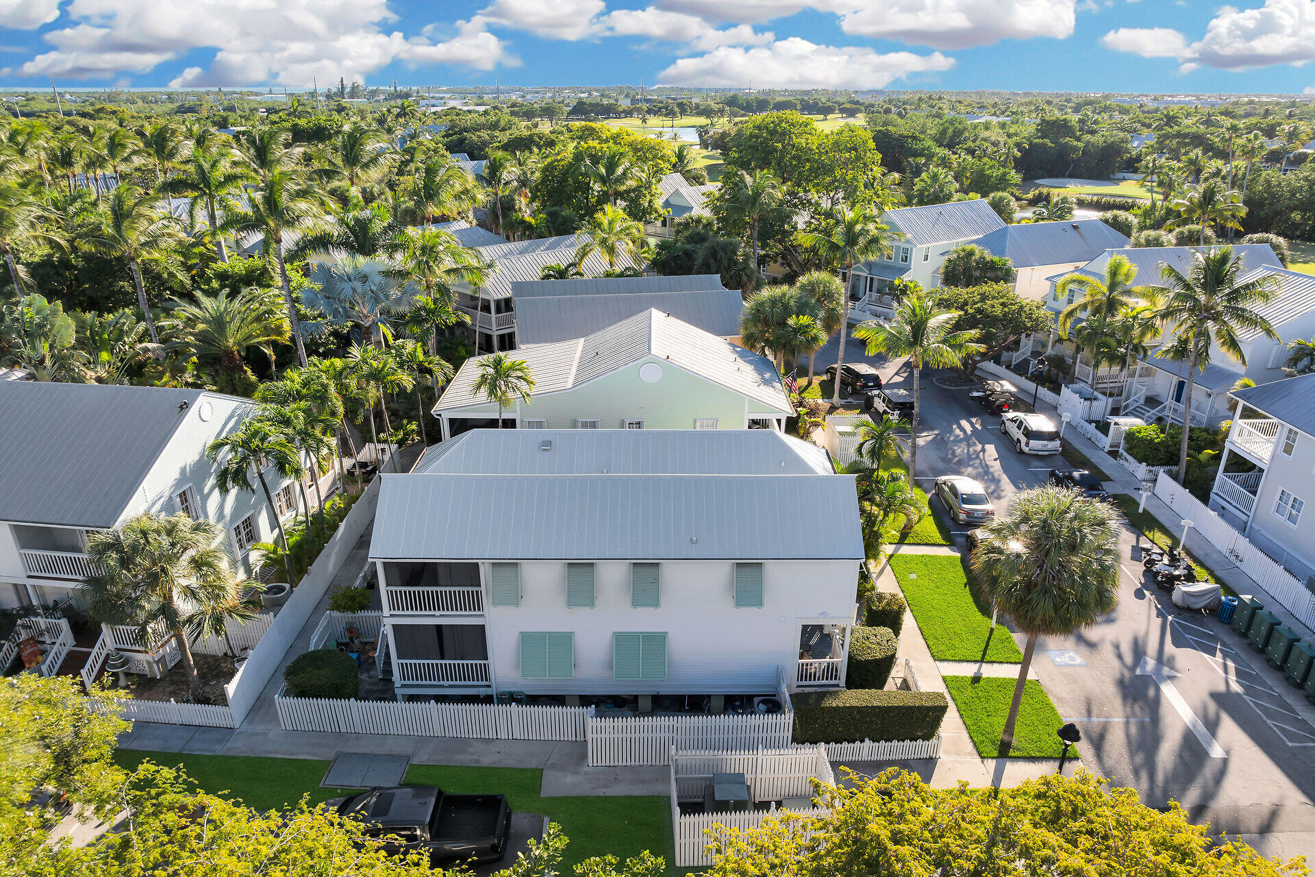 1 Spoonbill Way Key West, FL 33040 - Photo 7 of 54 1 Spoonbill Way Side