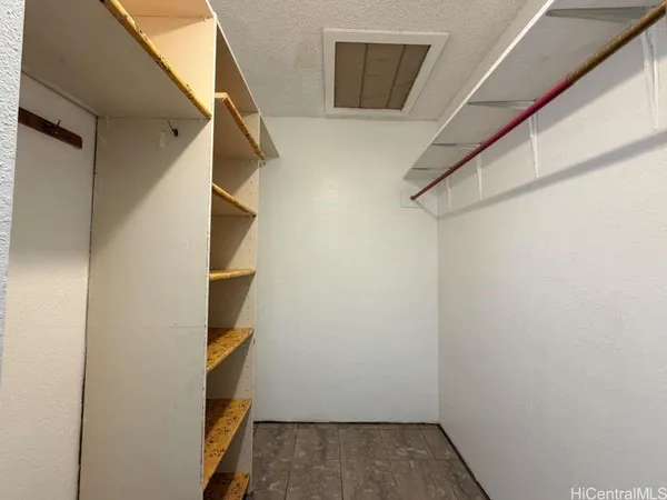 $3,500 | 94-434 Opeha Street, Waipahu, HI 96797