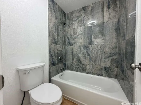 $3,500 | 94-434 Opeha Street, Waipahu, HI 96797