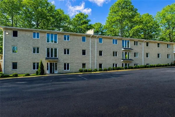 $1,300 | 166 Anderson Avenue Northwest, Unit B08, Atlanta, GA 30314