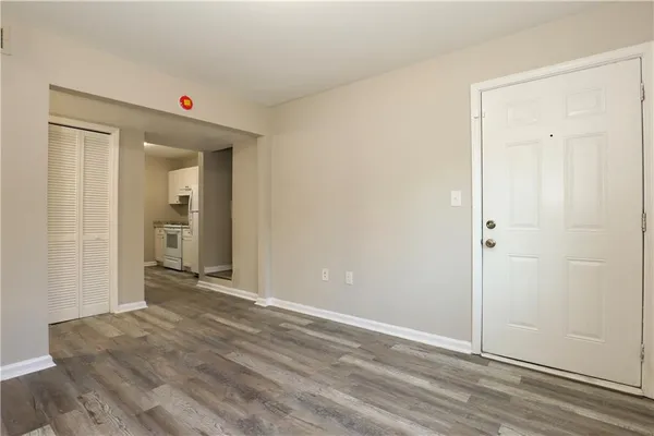 $1,300 | 166 Anderson Avenue Northwest, Unit B08, Atlanta, GA 30314