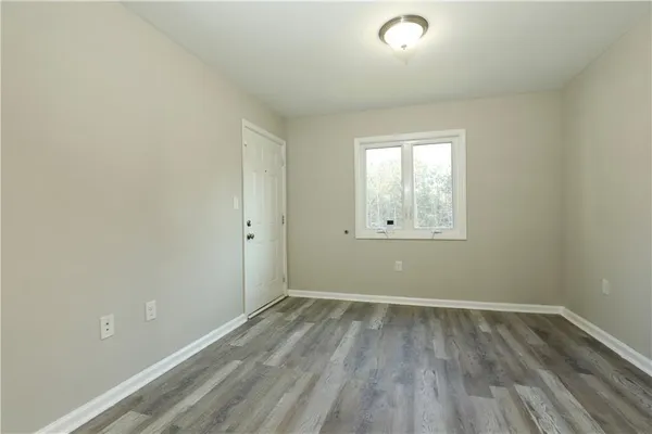 $1,300 | 166 Anderson Avenue Northwest, Unit B08, Atlanta, GA 30314