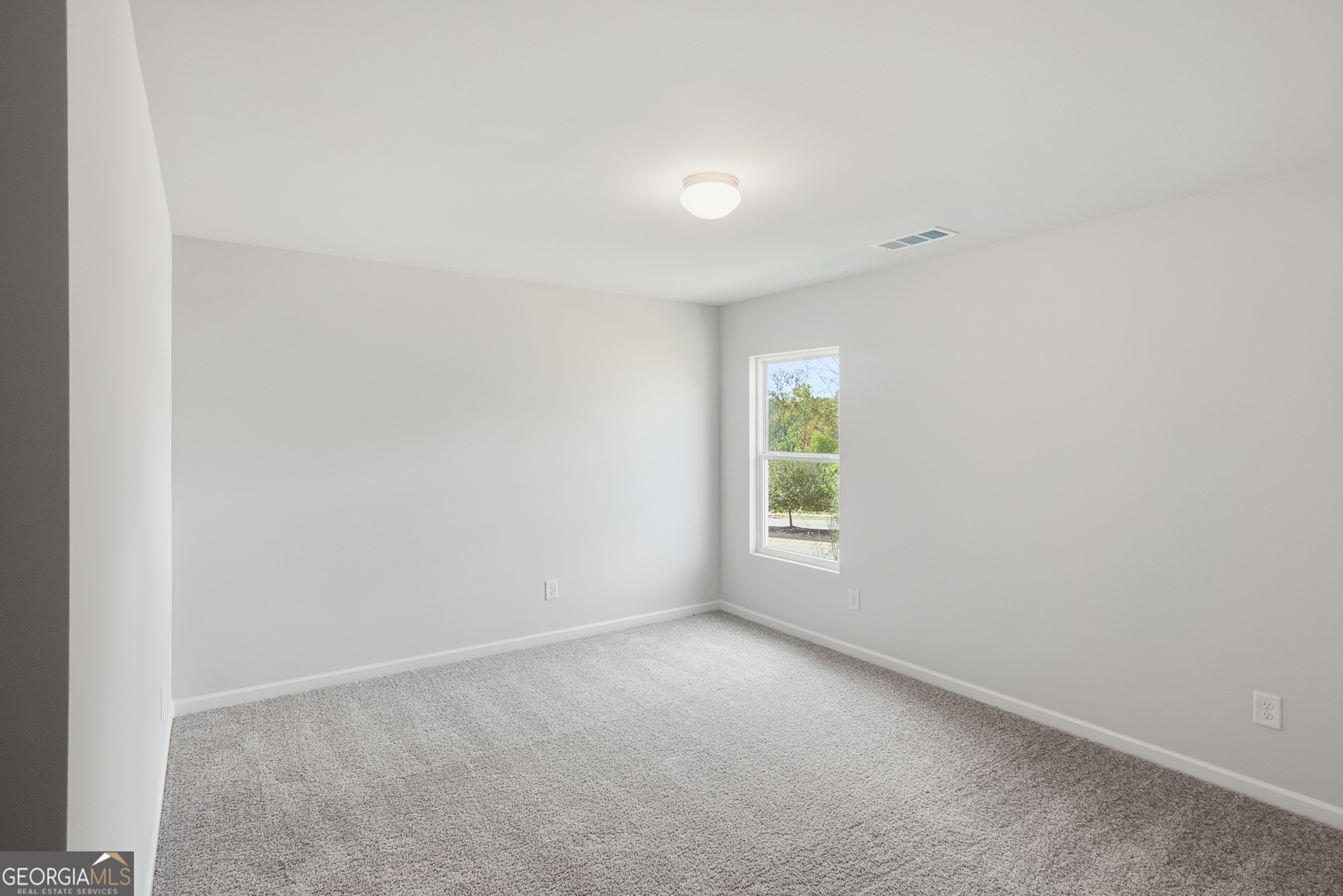 30 Umber Lane Newnan, GA 30263 - Photo 30 of 33 an empty room with windows
