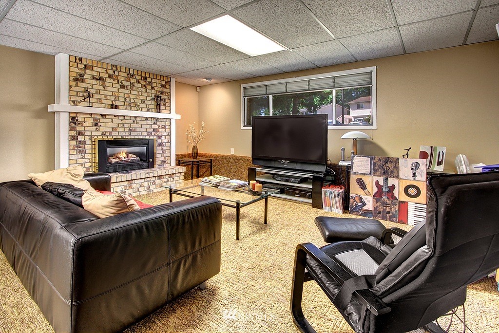 15634 129th Place Southeast Renton, WA 98058 - Photo 14 of 22 Gallery Image 14