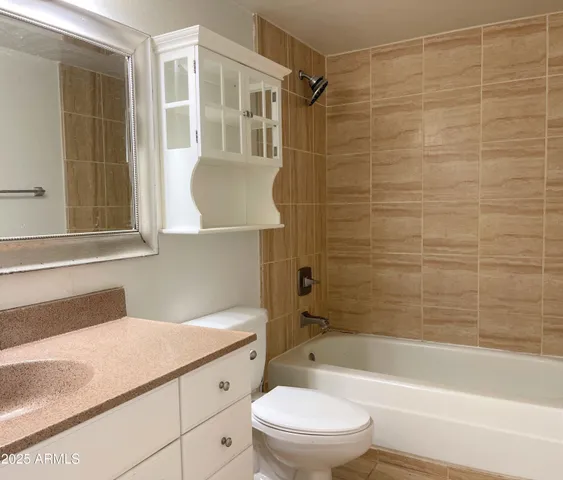 $1,595 | 7910 East Camelback Road, Unit 204, Scottsdale, AZ 85251