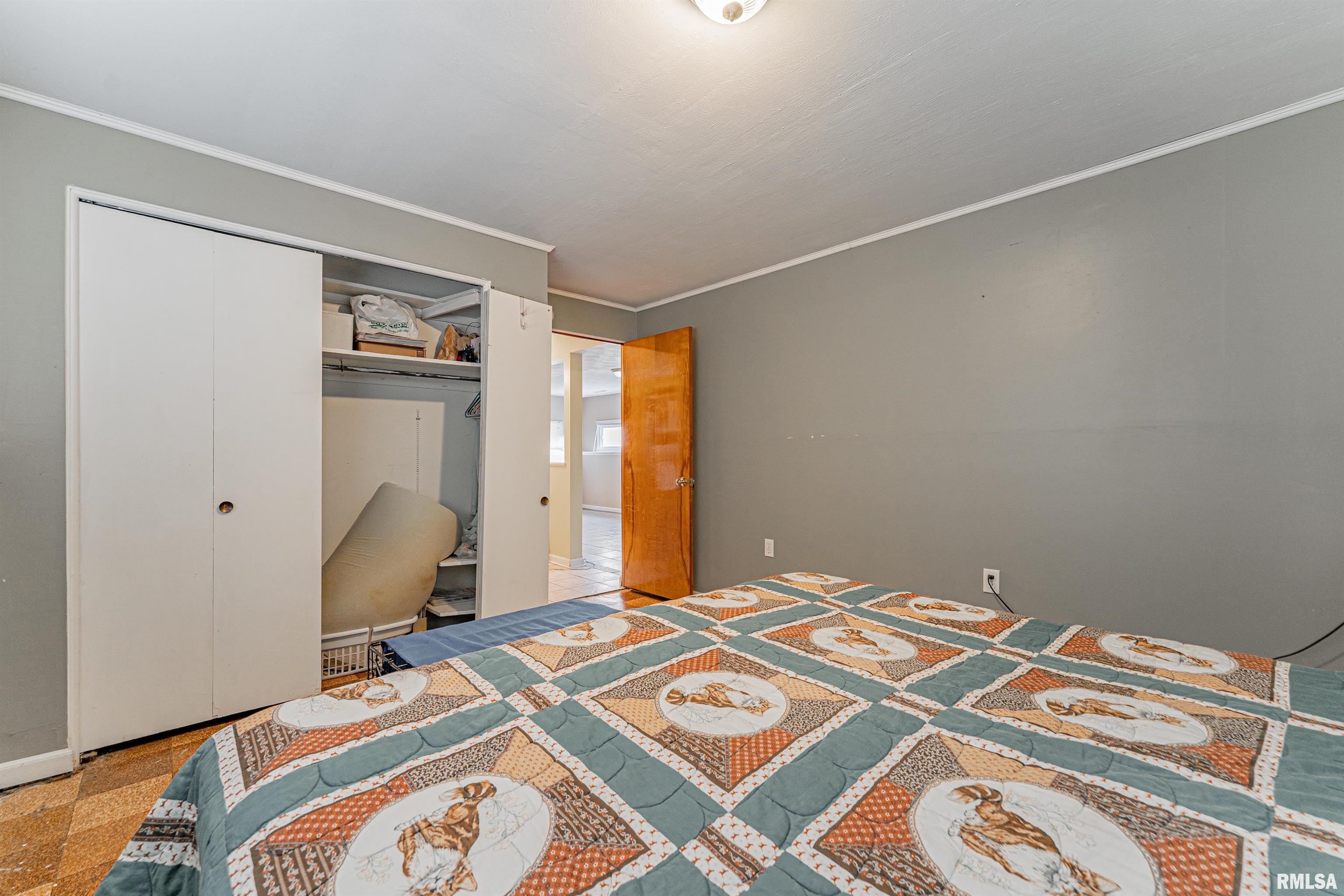 100 Northwest Walnut Street Atlanta, IL 61723 - Photo 18 of 28