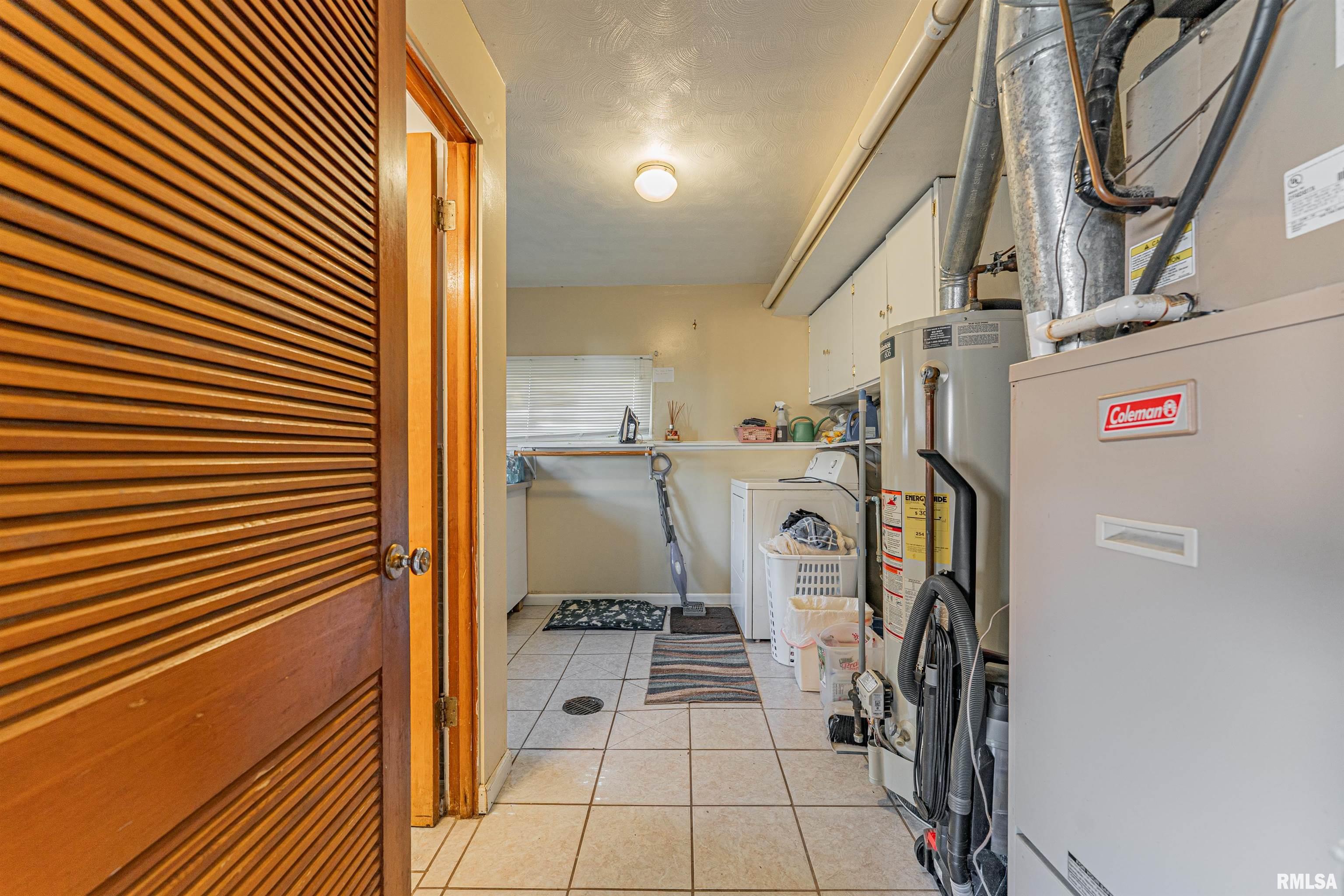 100 Northwest Walnut Street Atlanta, IL 61723 - Photo 19 of 28