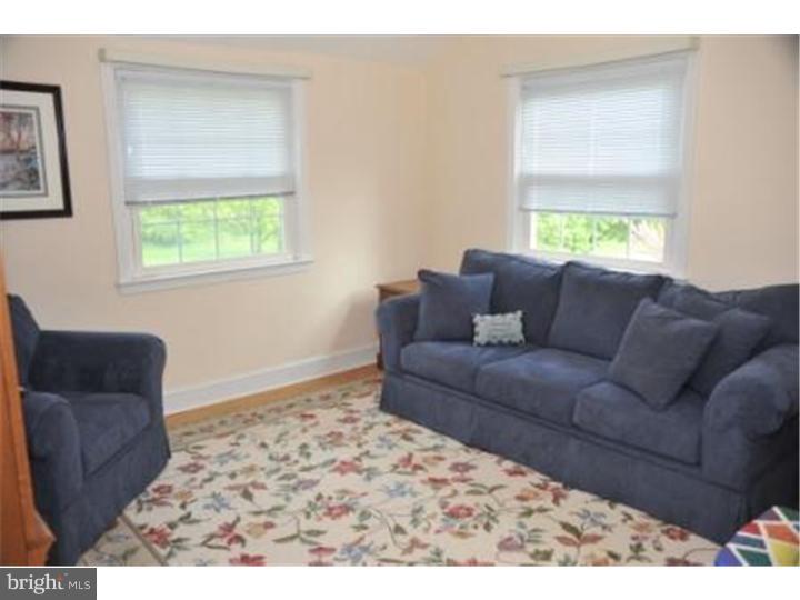 618 West Rolling Road Springfield, PA 19064 - Photo 12 of 21 Bedroom 3