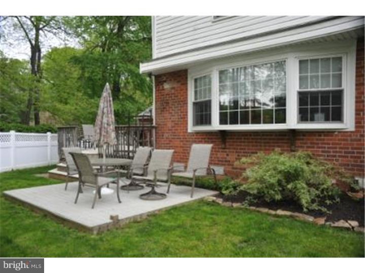 618 West Rolling Road Springfield, PA 19064 - Photo 14 of 21 Exterior Back