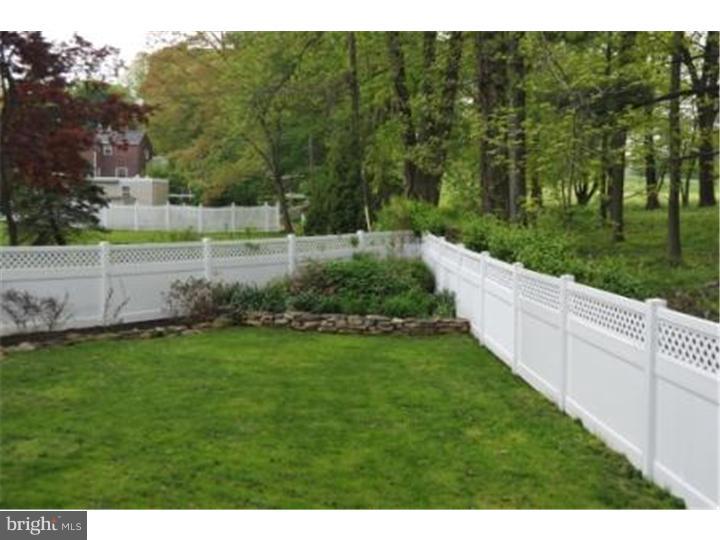 618 West Rolling Road Springfield, PA 19064 - Photo 16 of 21 View in Back