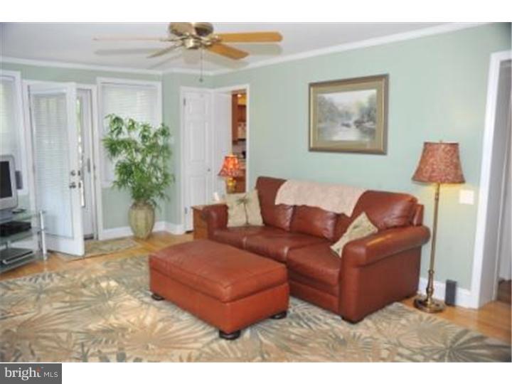 618 West Rolling Road Springfield, PA 19064 - Photo 9 of 21 Family Room