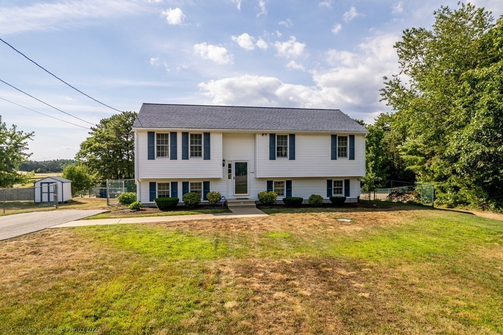 104 Charge Pond Road Wareham, MA 02571 - Photo 1 of 17 Gallery Image 1