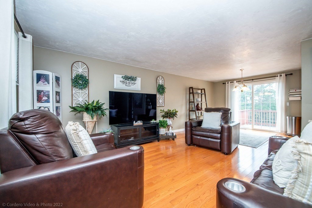 104 Charge Pond Road Wareham, MA 02571 - Photo 5 of 17 Gallery Image 5