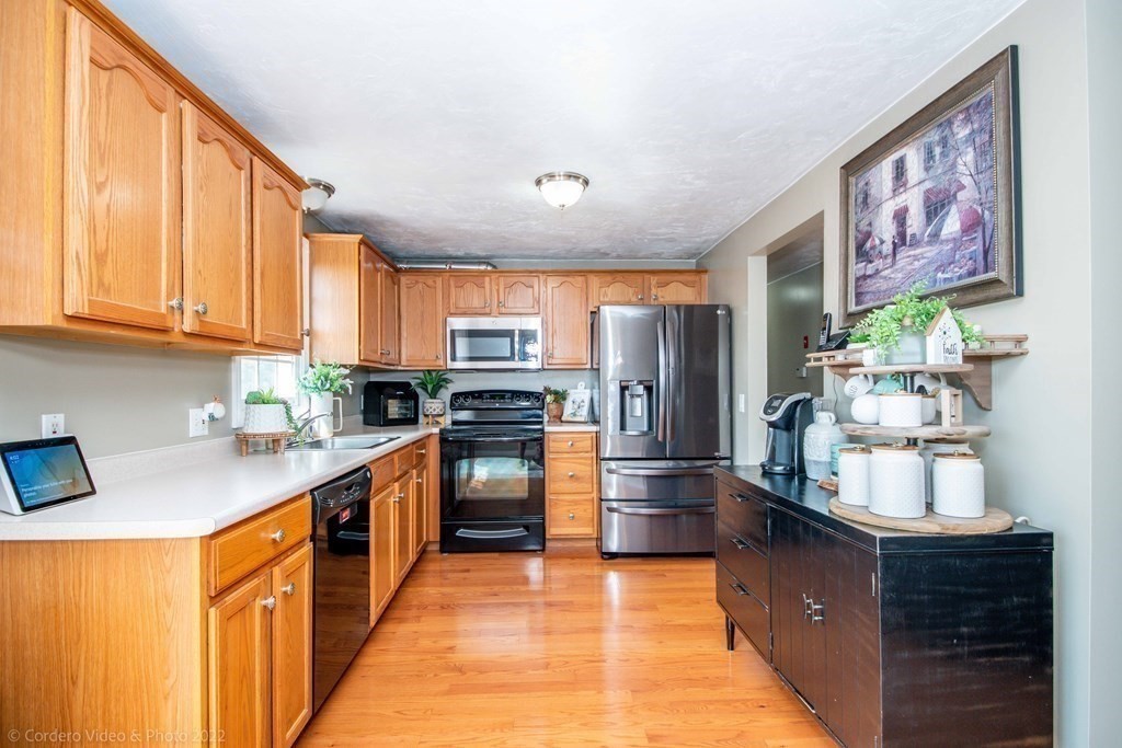 104 Charge Pond Road Wareham, MA 02571 - Photo 7 of 17 Gallery Image 7