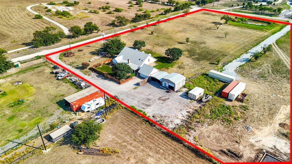 10594 Sam Reynolds Road Justin, TX 76247 - Photo 5 of 40