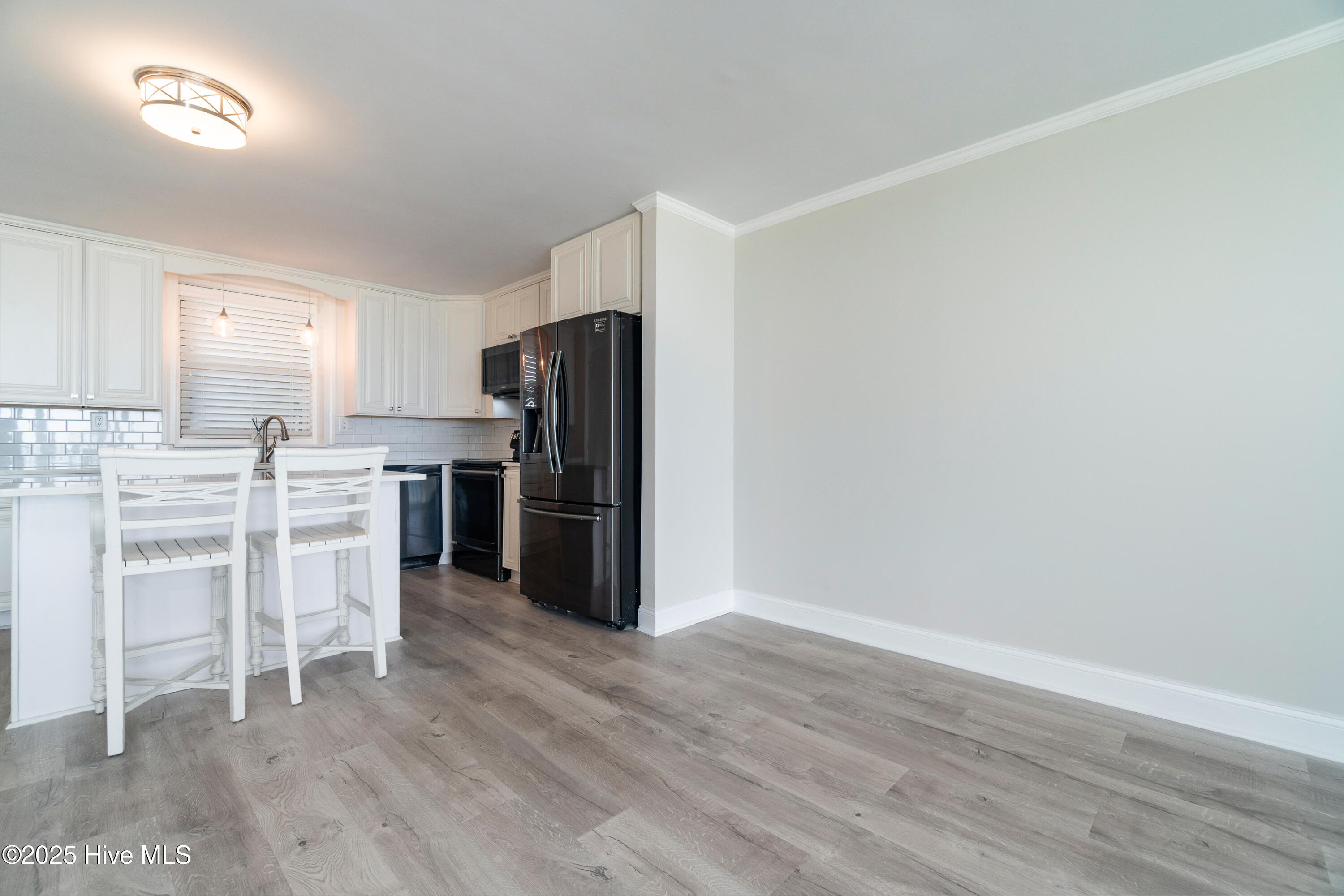 2305 West Fort Macon Road, Unit 207 Atlantic Beach, NC 28512 - Photo 11 of 43 Dining Area View