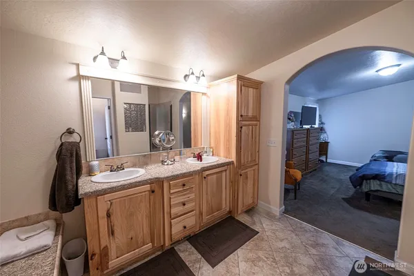 $328,000 | 803 South 3rd Street, Dayton, WA 99328