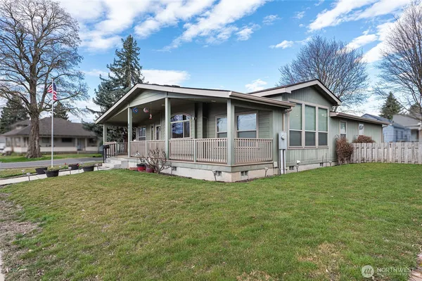$328,000 | 803 South 3rd Street, Dayton, WA 99328