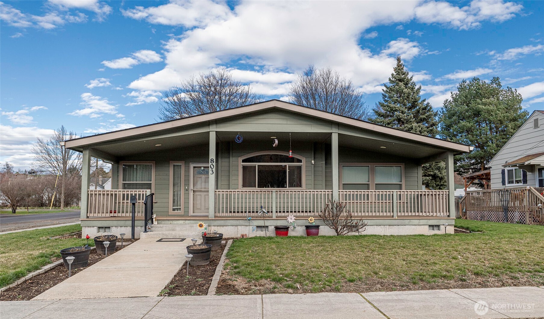 803 South 3rd Street Dayton, WA 99328 - Photo 3 of 20