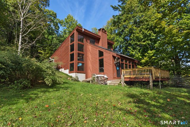 $424,900 | 220 Richards Road, New Hartford, CT 06057