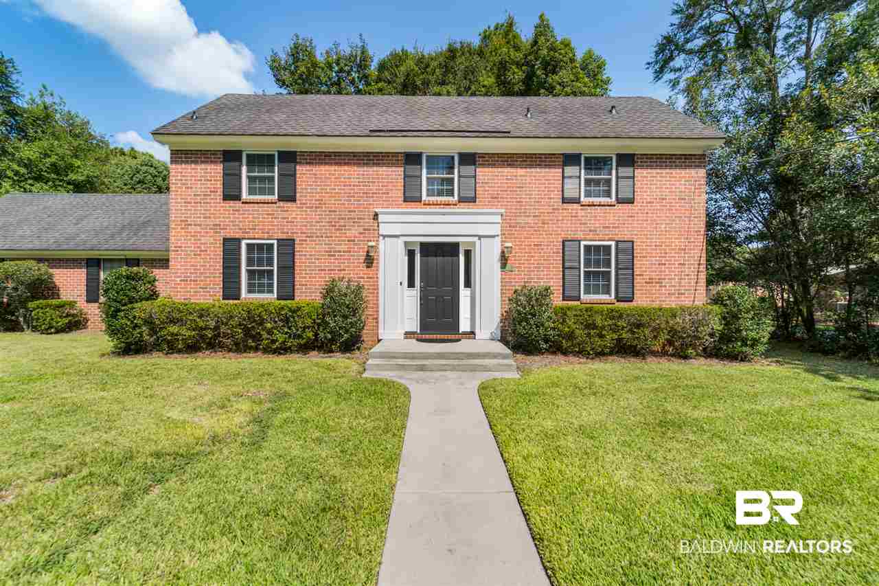 697 Cedar Avenue Fairhope, AL 36532 - Photo 4 of 30 Front