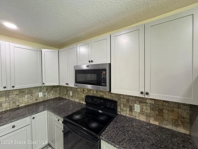 $2,200 | 2914 Stetson Street, Melbourne, FL 32901