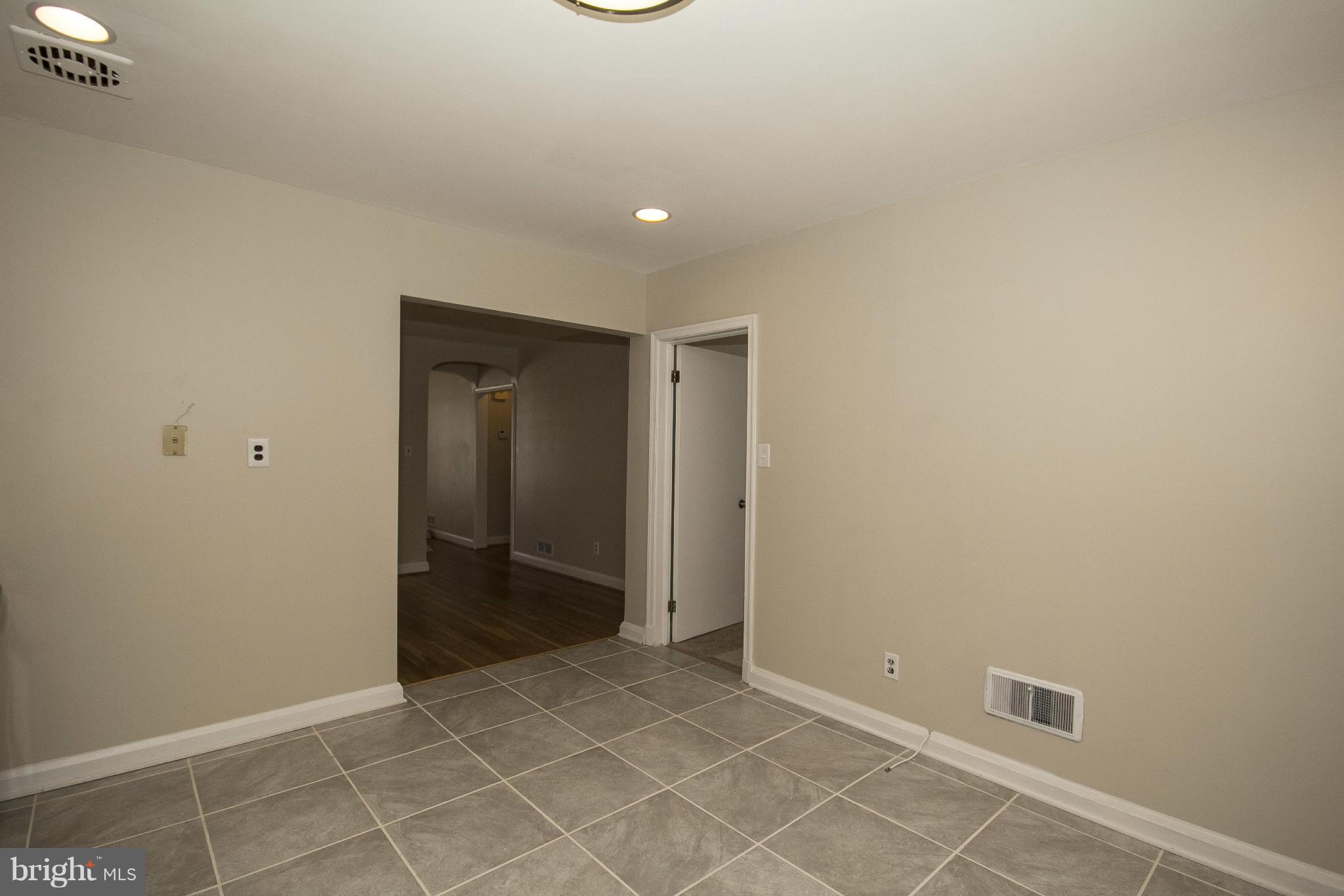 4115 Buckingham Road Pikesville, MD 21207 - Photo 11 of 30 Kitchen