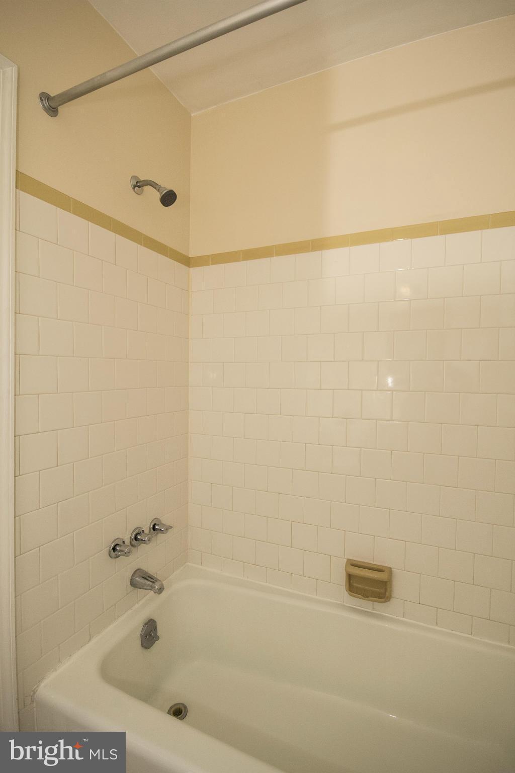 4115 Buckingham Road Pikesville, MD 21207 - Photo 14 of 30 Bath (Master)