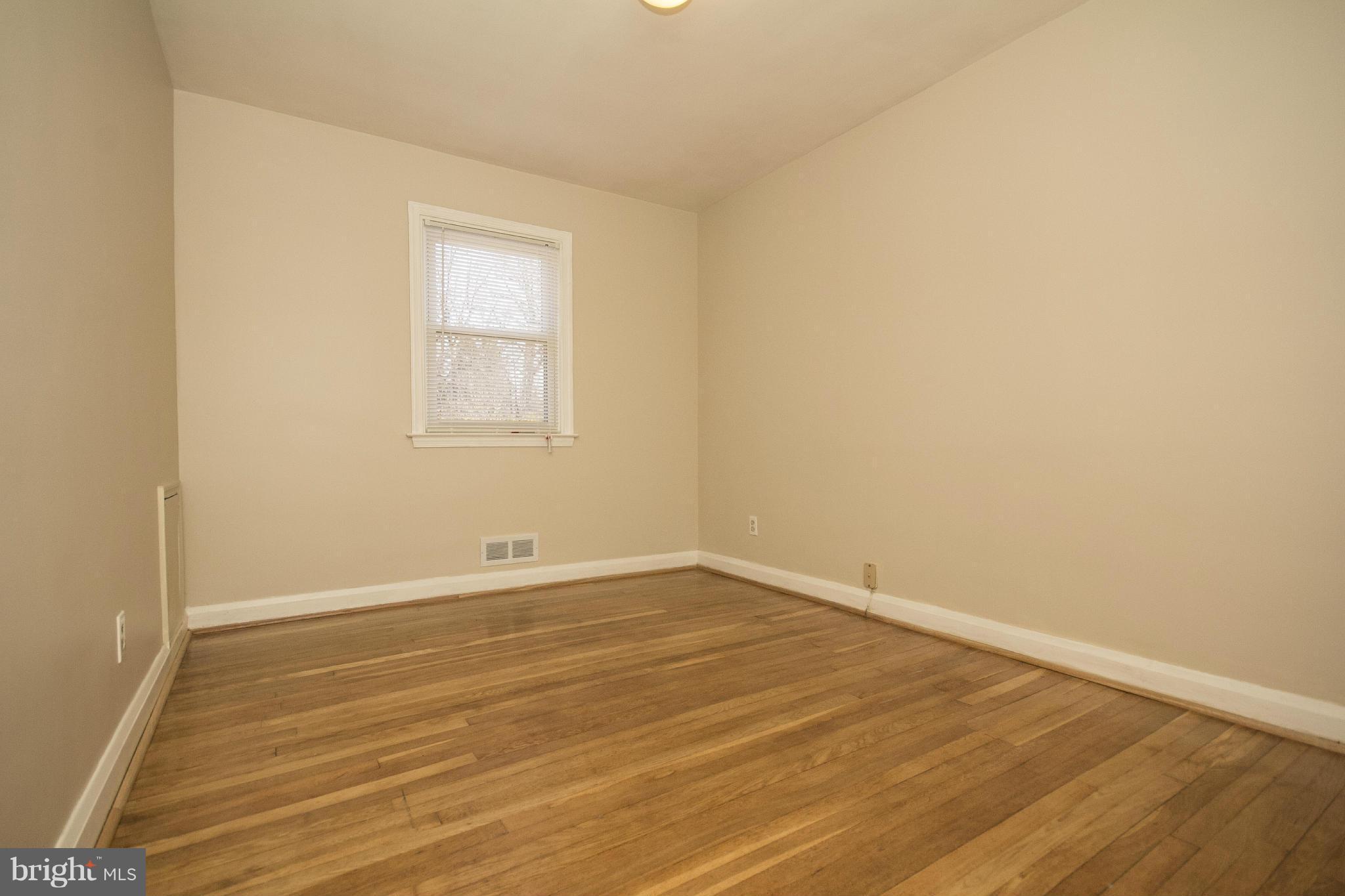 4115 Buckingham Road Pikesville, MD 21207 - Photo 17 of 30 Bedroom 3