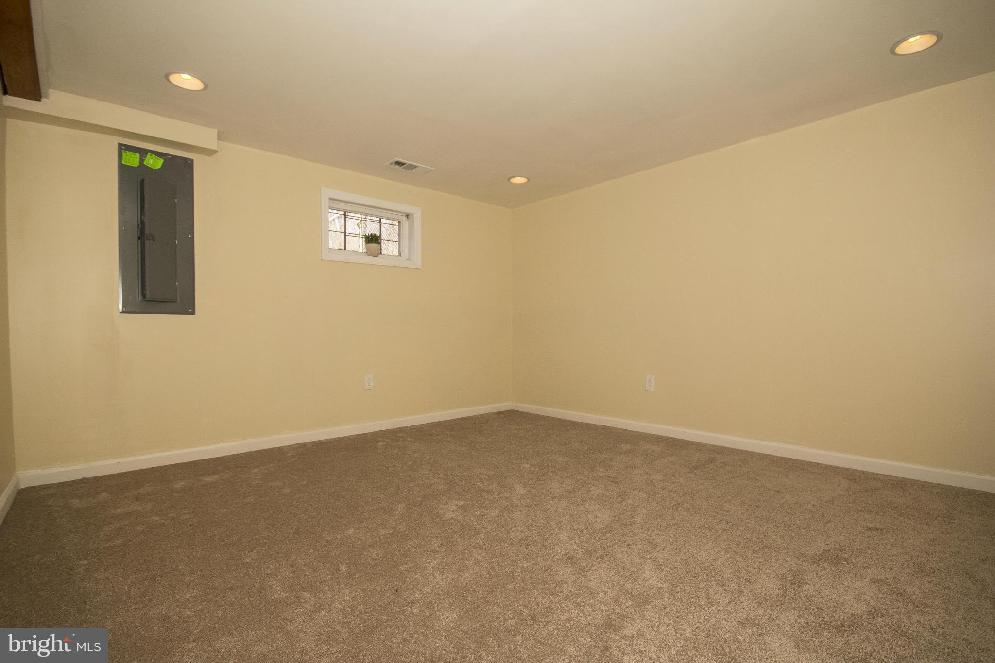 4115 Buckingham Road Pikesville, MD 21207 - Photo 21 of 30 Family Room