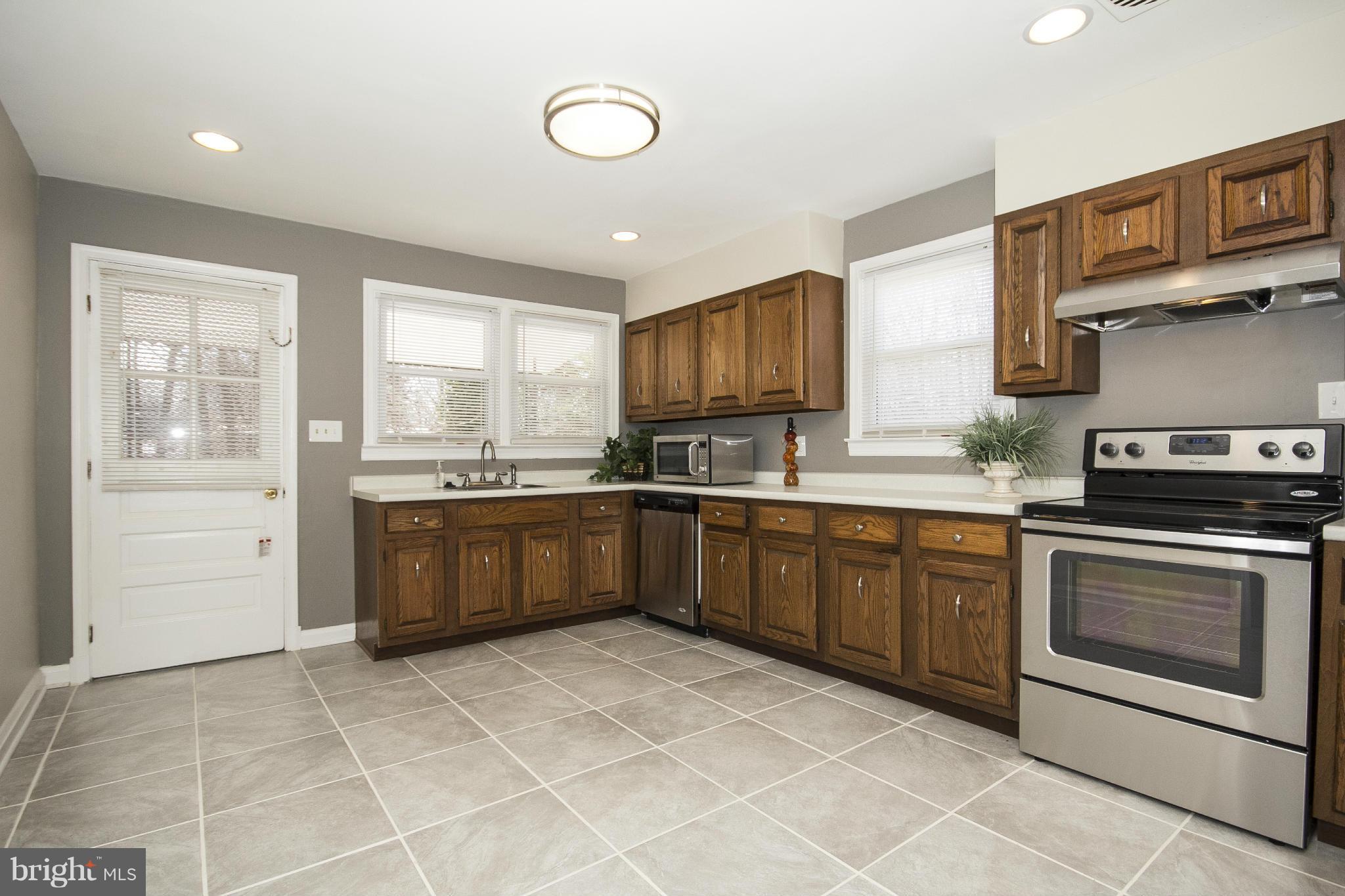 4115 Buckingham Road Pikesville, MD 21207 - Photo 9 of 30 Kitchen