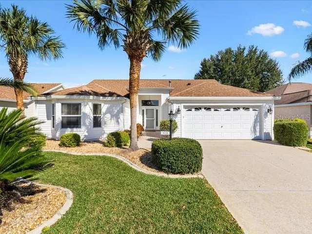 $414,900 | 9115 Southeast 170th Fontaine Street, The Villages, FL 32162