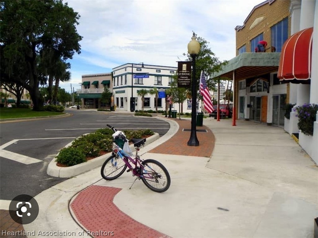 409 Meadow Road Sebring, FL 33876 - Photo 10 of 20 Gallery Image 10