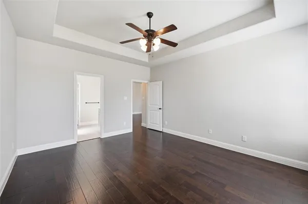 $529,999 | 110 Sweetleaf Drive, Red Oak, TX 75154