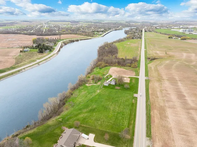 $569,000 | 4251 Lost Dauphin Road, Unit 2, Wrightstown, WI 54180