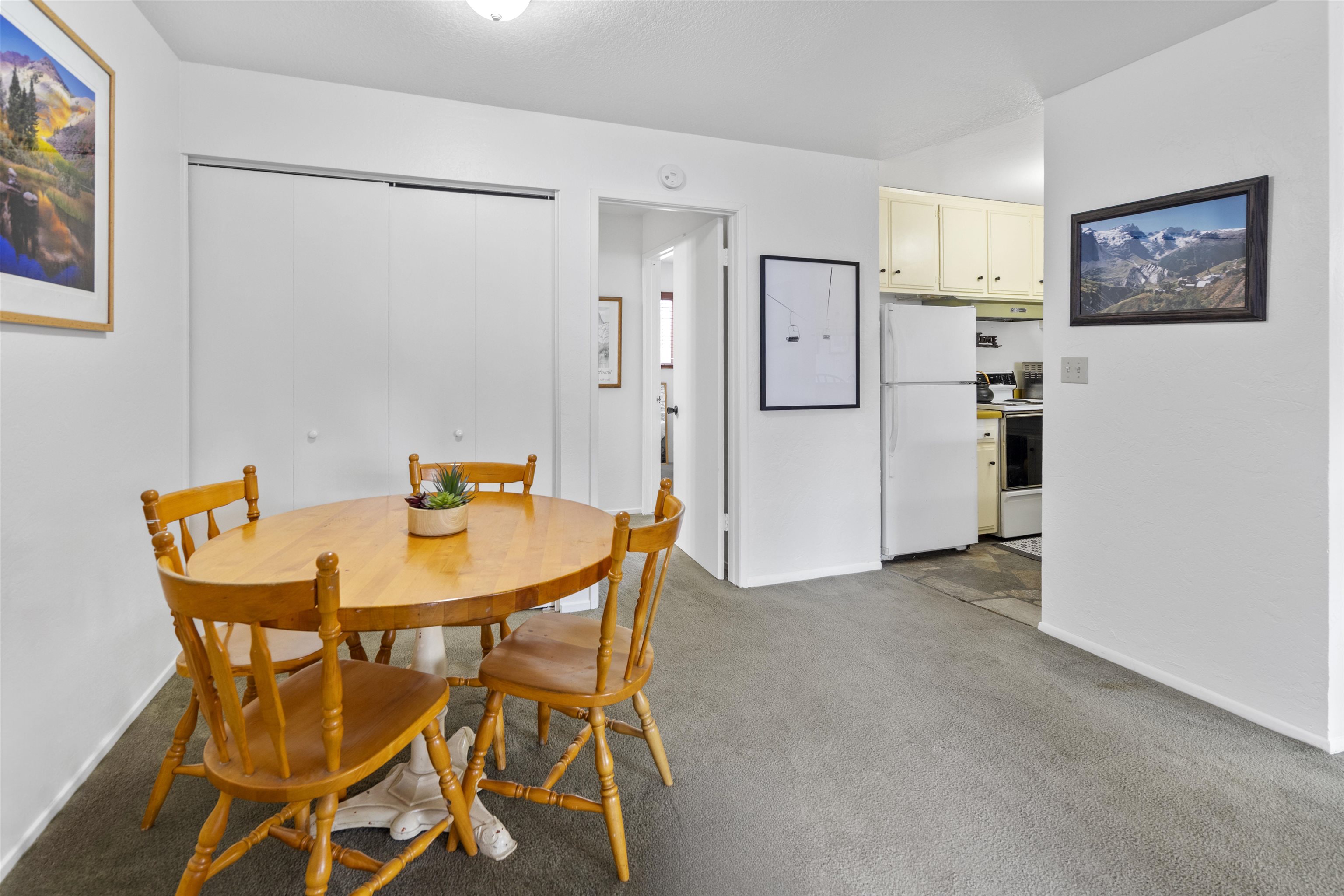 165 Old Mammoth Road, Unit 30 Mammoth Lakes, CA 93546 - Photo 5 of 12 Gallery Image 5