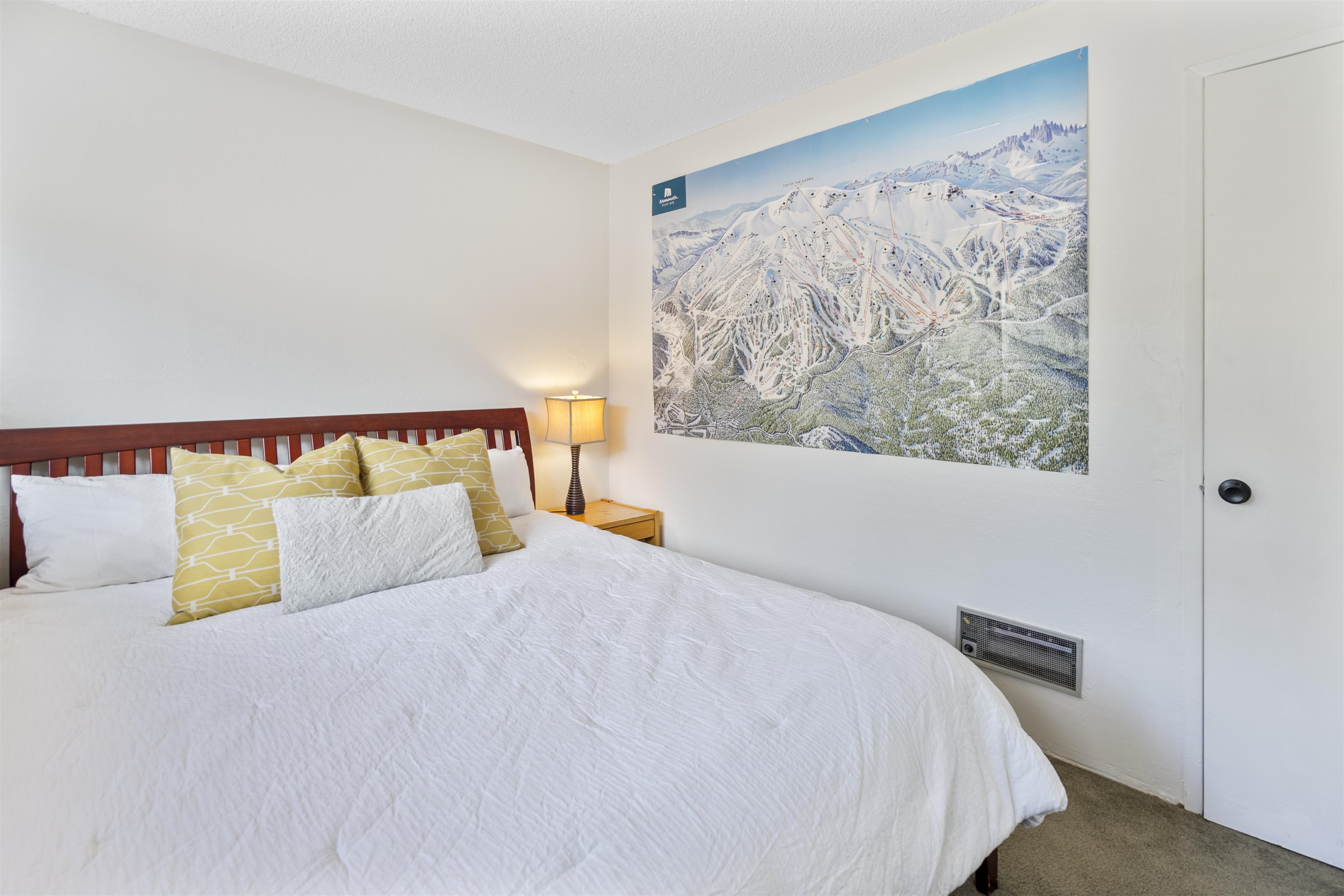165 Old Mammoth Road, Unit 30 Mammoth Lakes, CA 93546 - Photo 7 of 12 Gallery Image 7