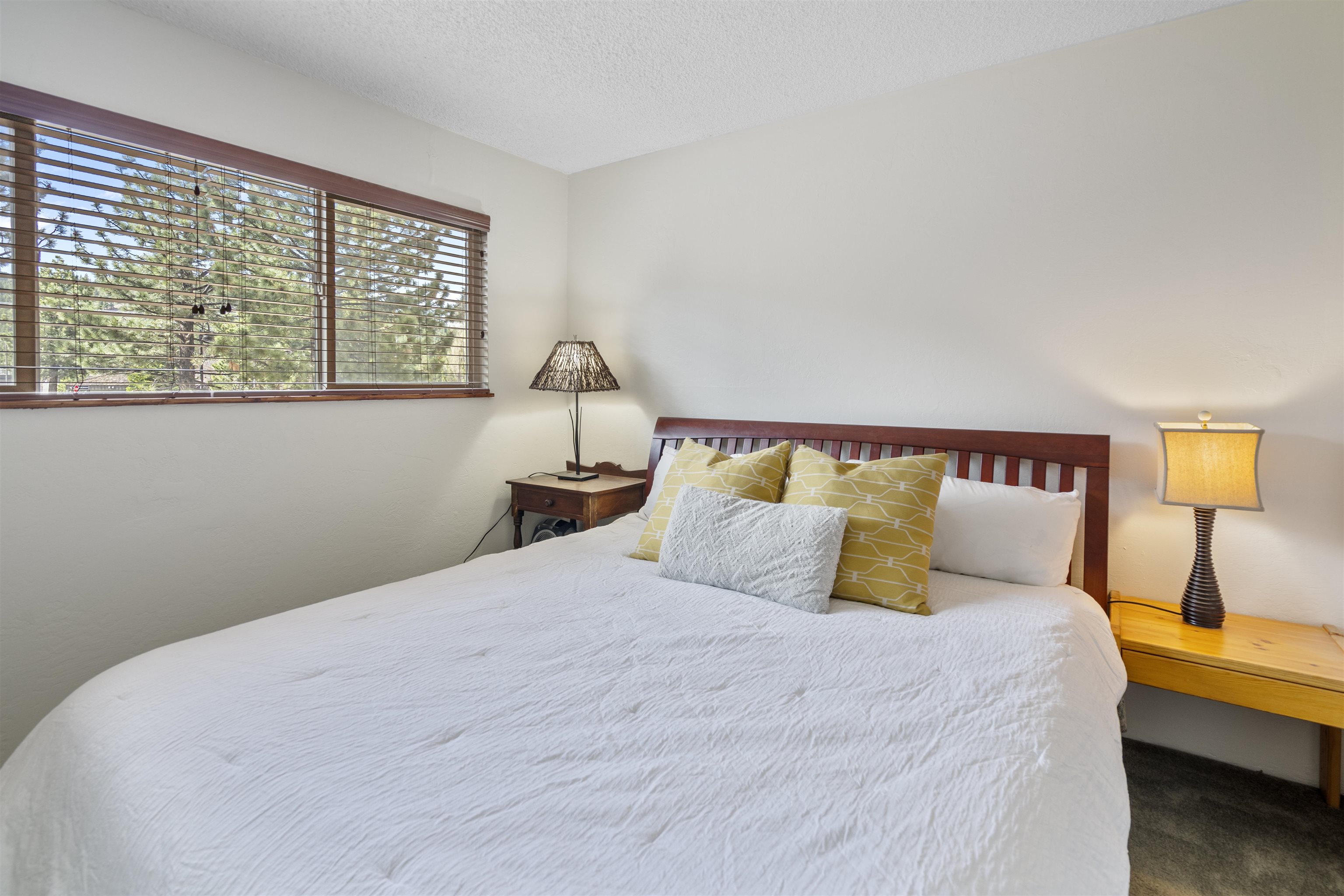 165 Old Mammoth Road, Unit 30 Mammoth Lakes, CA 93546 - Photo 8 of 12 Gallery Image 8