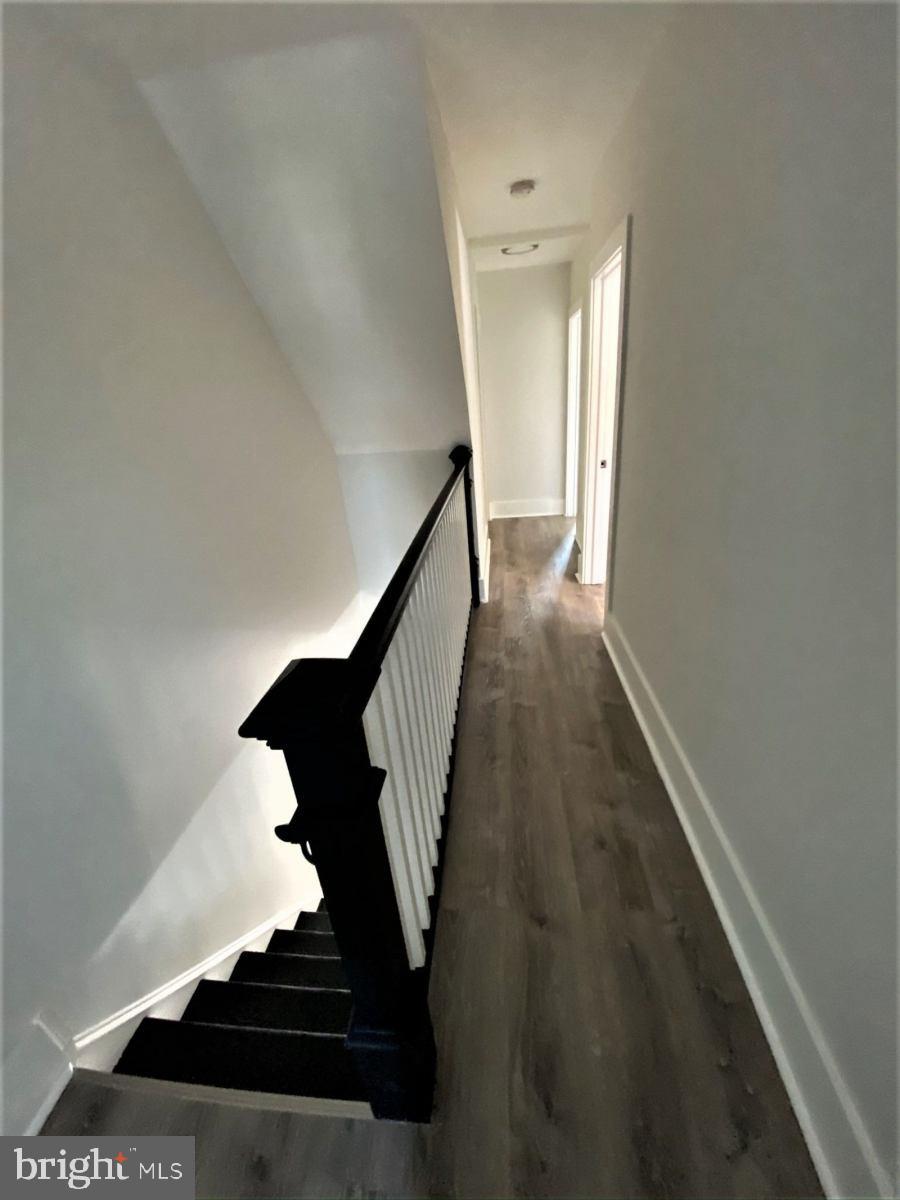 515 Thomas Street Bethlehem, PA 18015 - Photo 19 of 30 a view of entryway