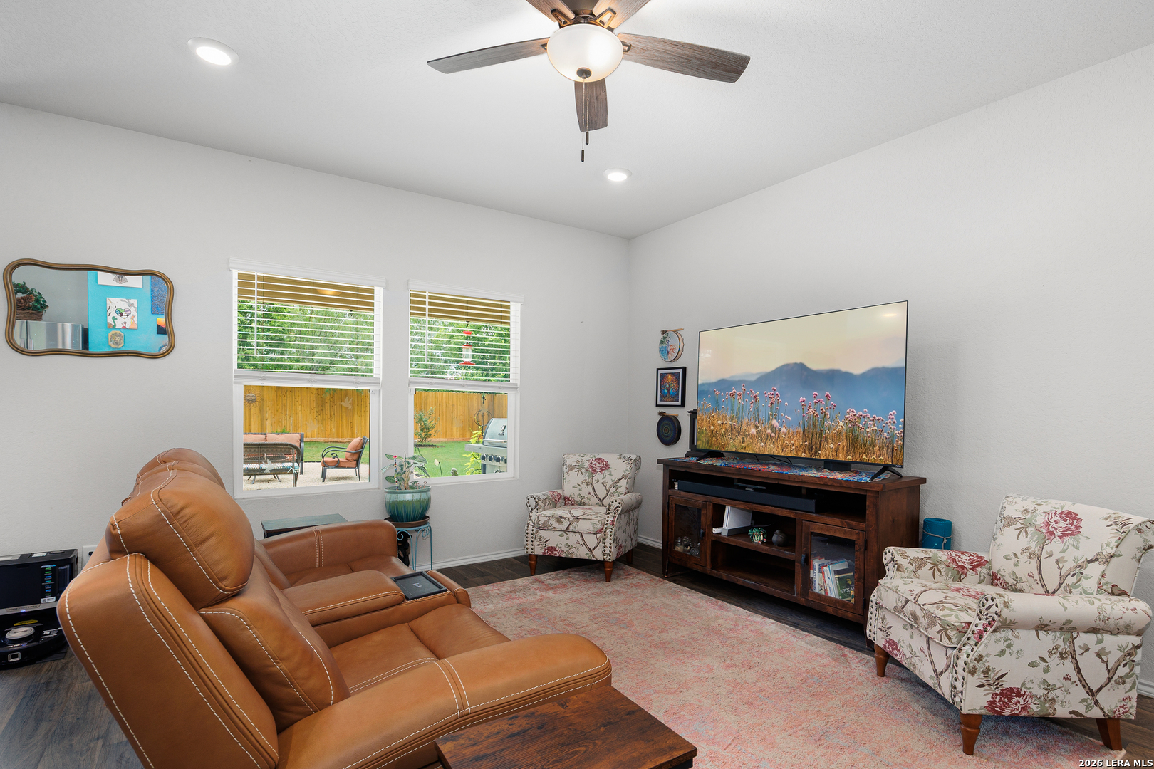 204 Yucca Seguin, TX 78155 - Photo 5 of 39